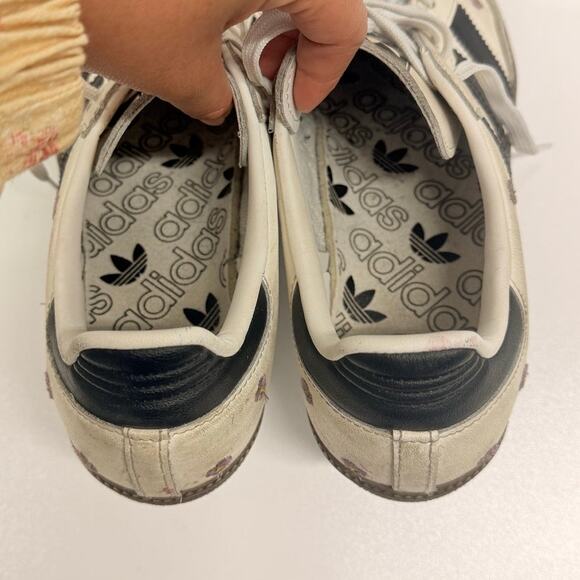 Adidas Women's Gender Inclusive Samba OG Embroidered Floral Shoes US 9‎ - Picture 5 of 8